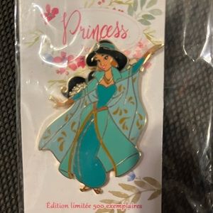 Disney Paris Princess Jasmine LE 500 Pin